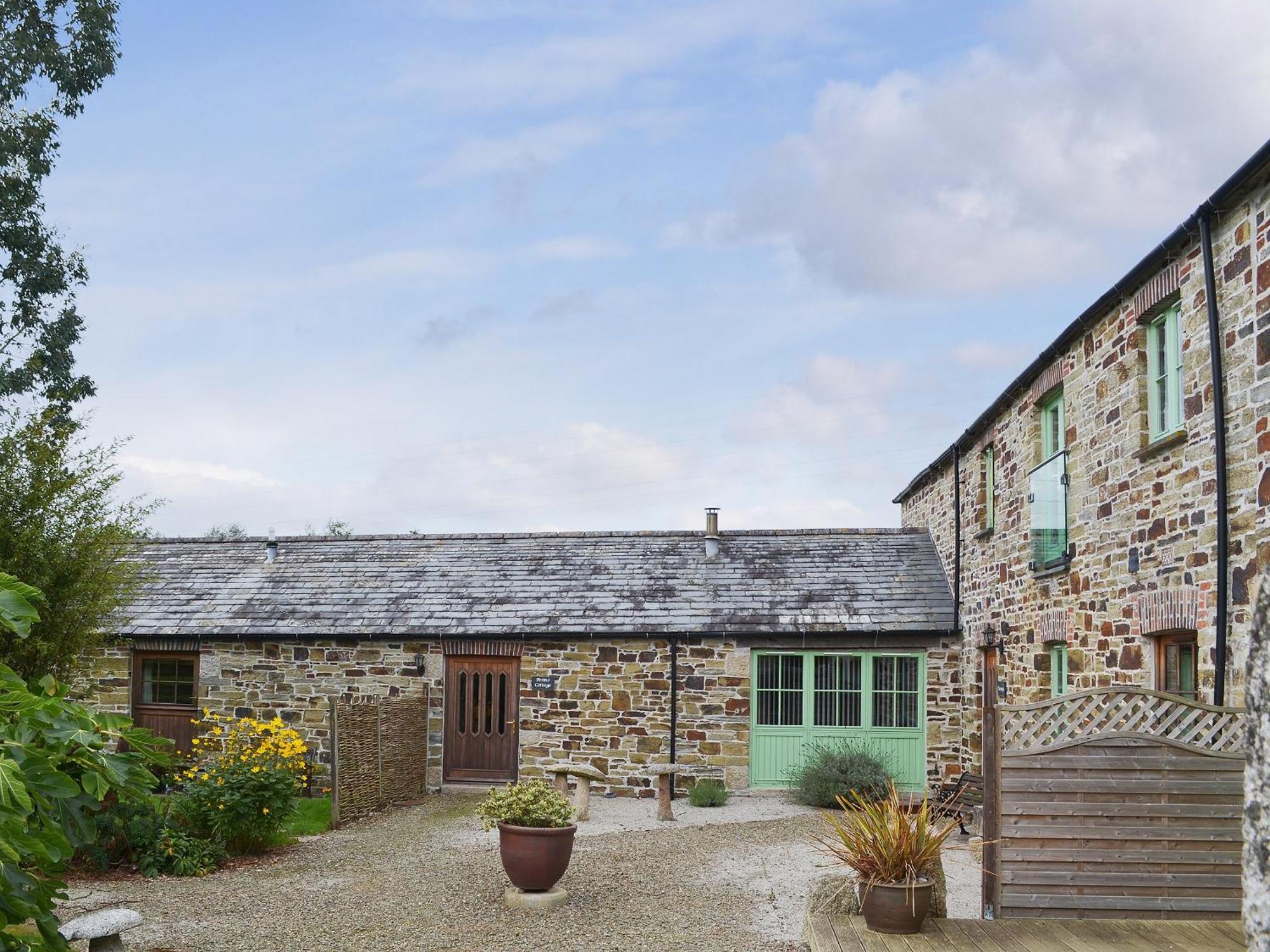 The Coach House - 24439